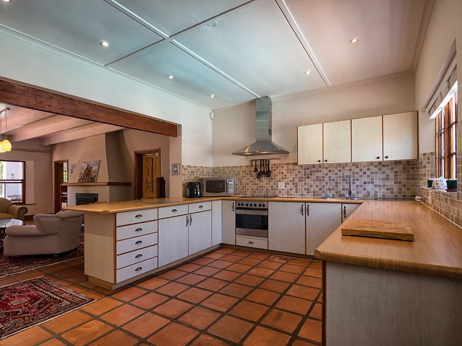 6 Bedroom Property for Sale in Belvedere Estate Western Cape